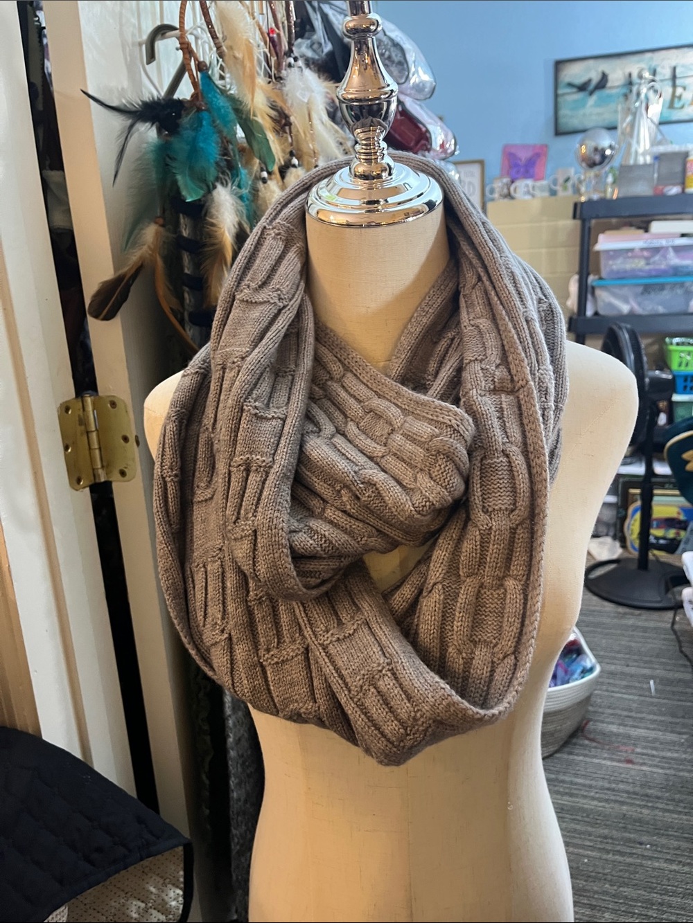 Calvin Klein Taupe /Grey Cable Knit Infinity Scarf S186
